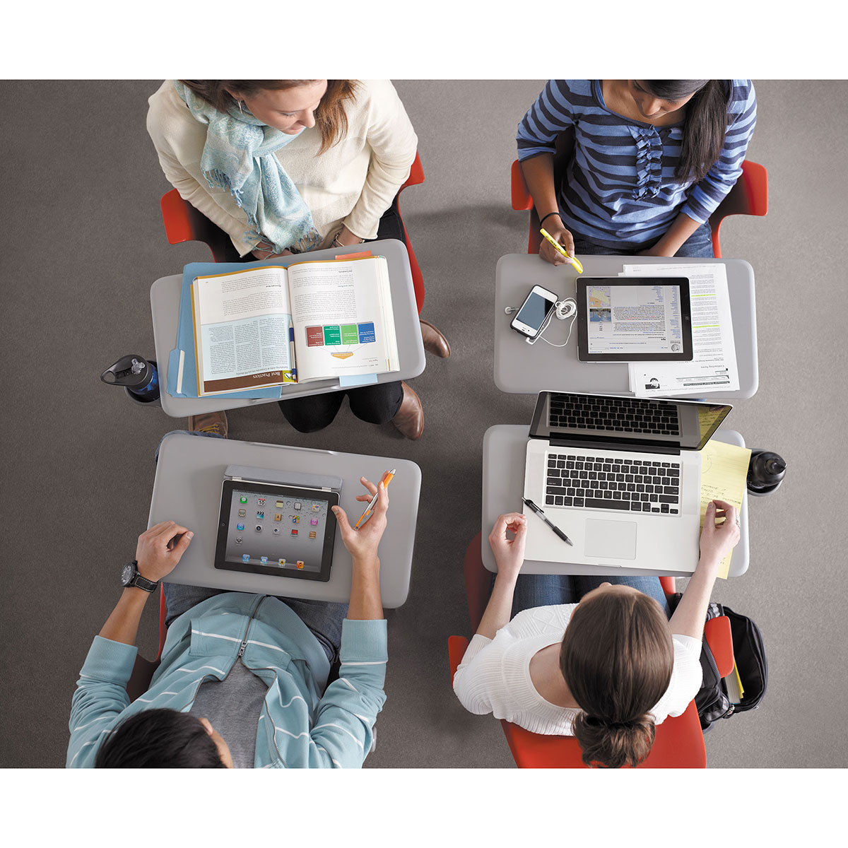 Steelcase NODE Seminarstuhl mit Schreibtablar Aktionsmodell Babyblau Steelcase NODE Seminarstuhl mit Schreibtablar Aktionsmodell Babyblau