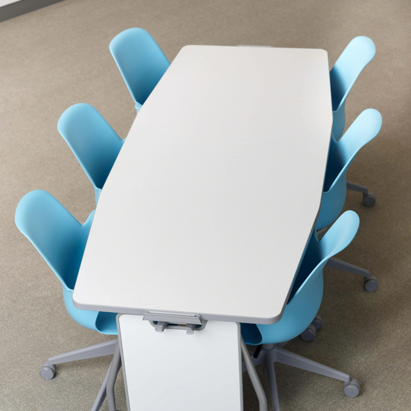 Steelcase NODE Seminarstuhl mit Schreibtablar Aktionsmodell Orange