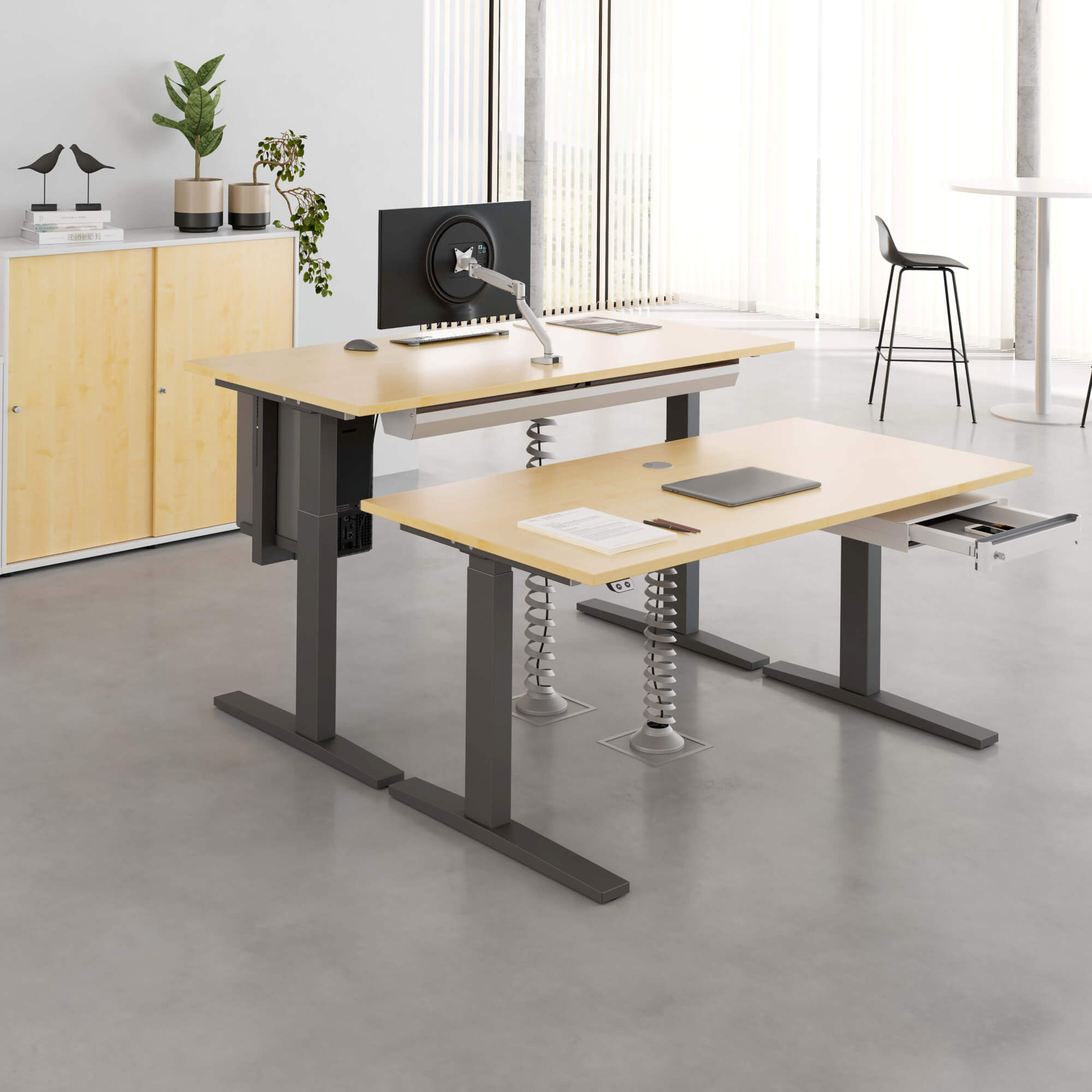 Elektrisch höhenverstellbarer Schreibtisch LIFT.UP Basic 1 - 180x80 cm Elektrisch höhenverstellbarer Schreibtisch LIFT.UP Basic 1 - 180x80 cm