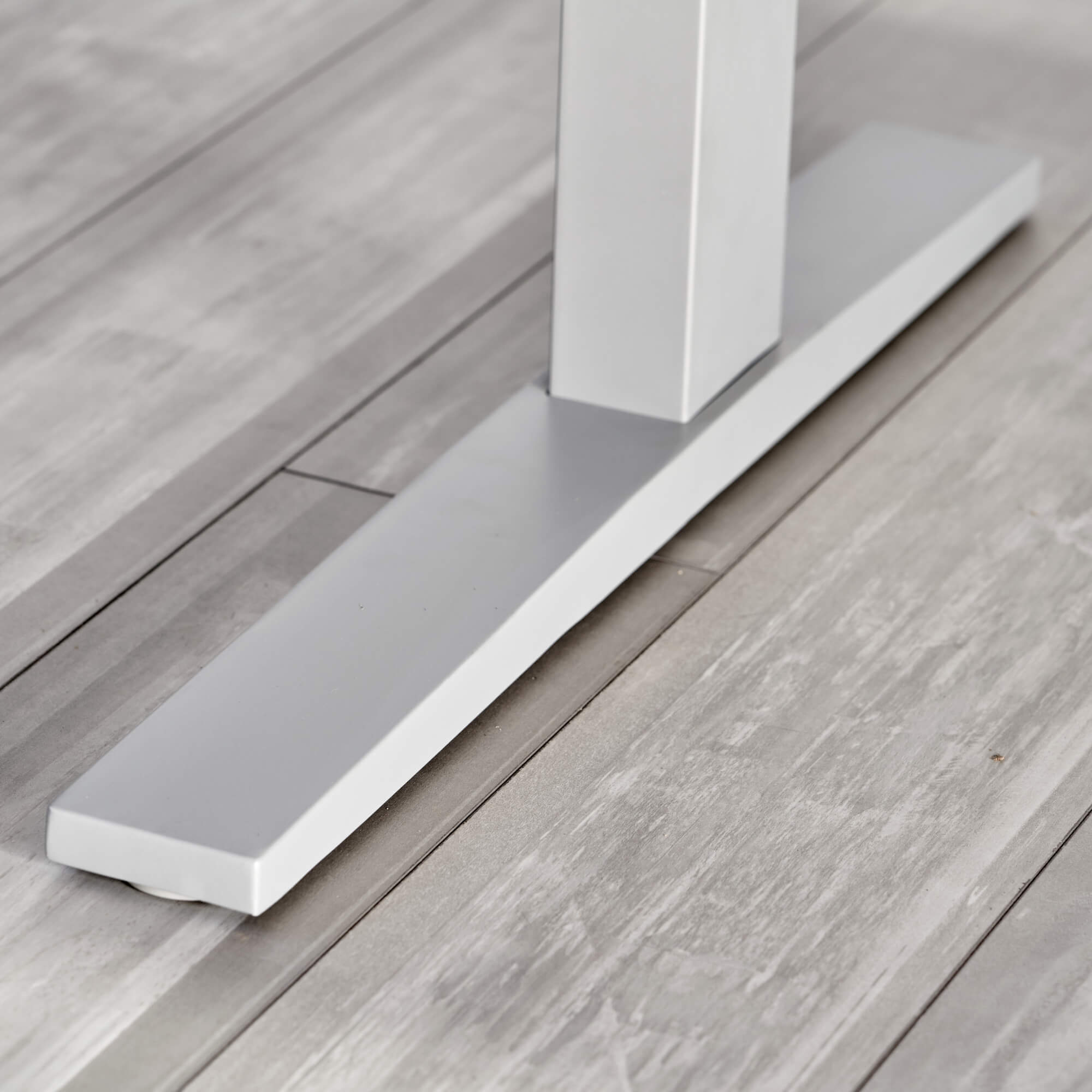 Elektrisch höhenverstellbarer Schreibtisch LIFT.UP Basic 1 - 180x80 cm Elektrisch höhenverstellbarer Schreibtisch LIFT.UP Basic 1 - 180x80 cm