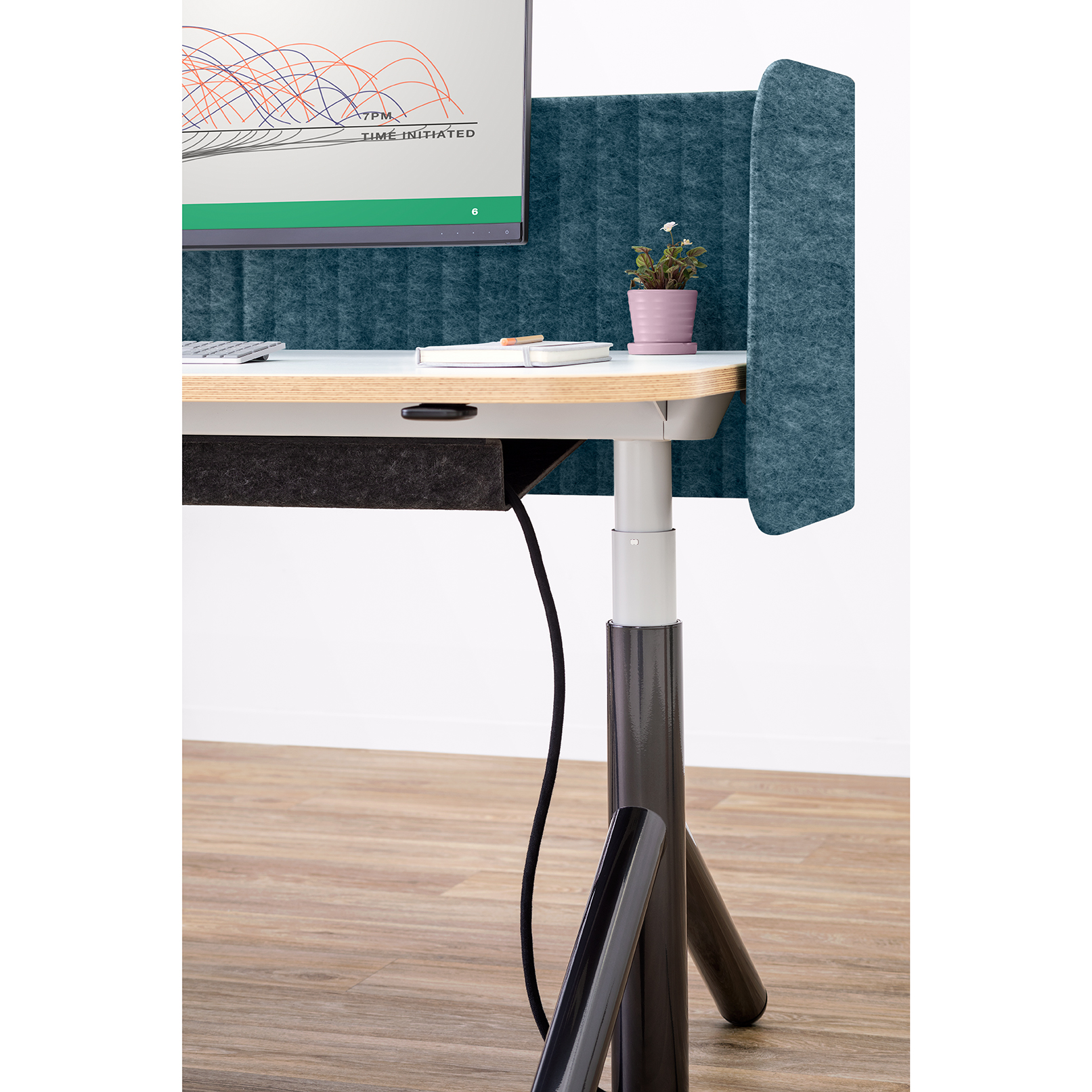 Steelcase FLEX COLLECTION elektrisch höhenverstellbarer Schreibtisch 720 - 1.200 mm Steelcase FLEX COLLECTION elektrisch höhenverstellbarer Schreibtisch 720 - 1.200 mm