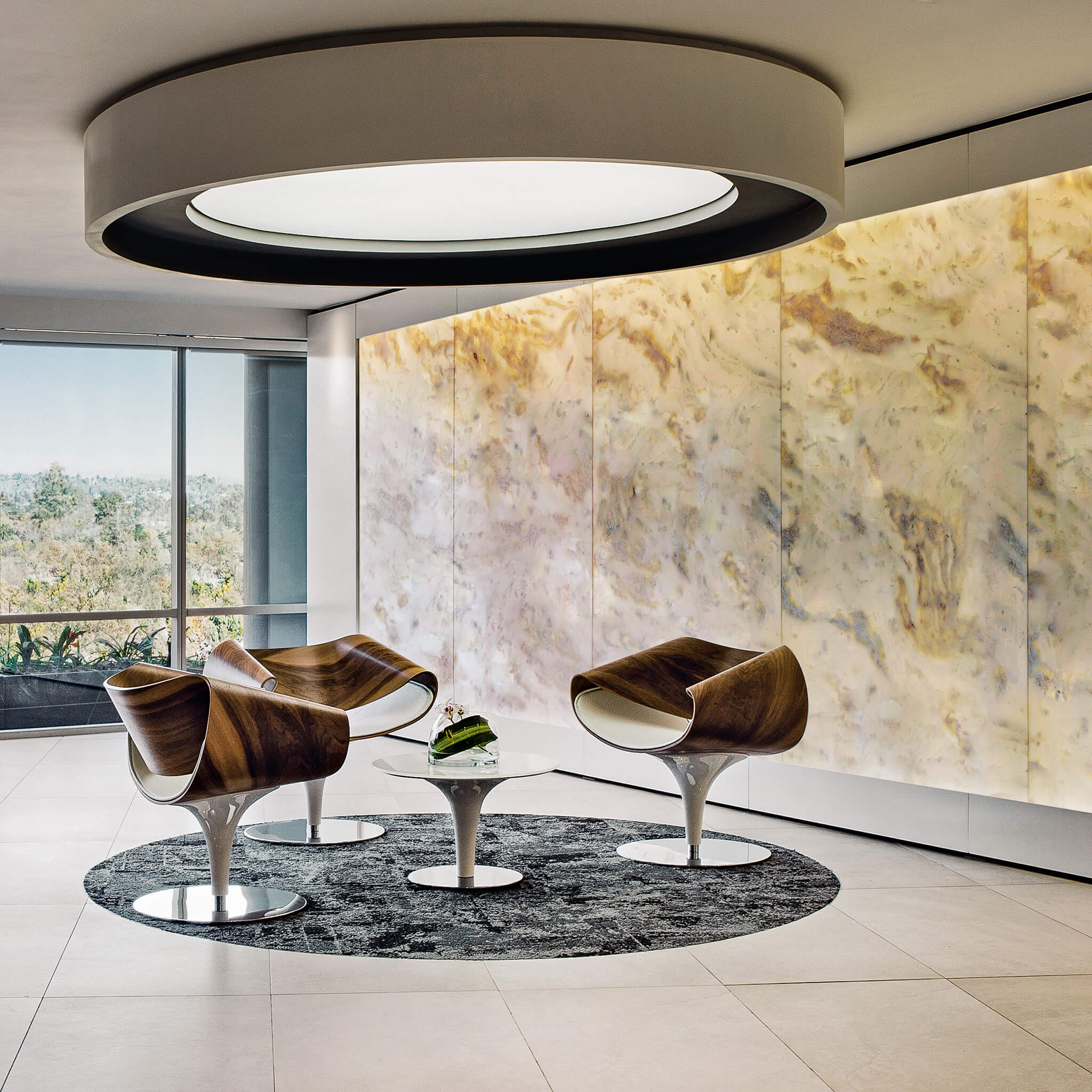 ZÜCO Perillo PE 0837 Loungesessel mit Vollpolsterung und Tellerfuß ZÜCO Perillo PE 0837 Loungesessel mit Vollpolsterung und Tellerfuß