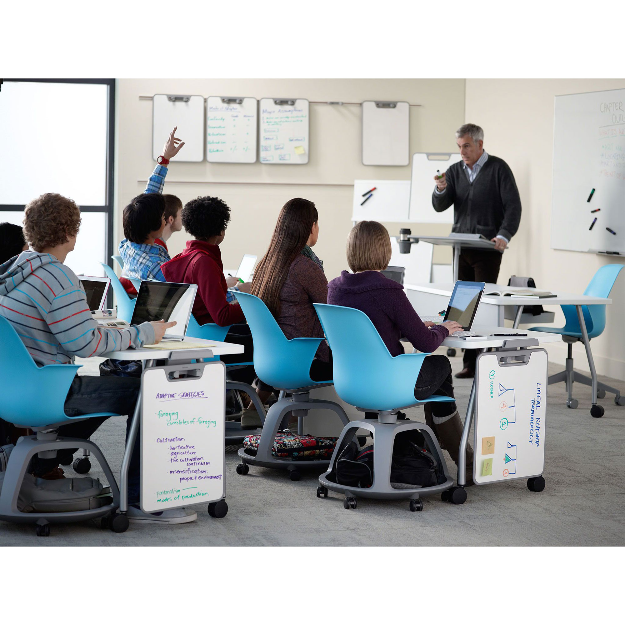 Steelcase VERB Studententisch auf Rollen in Chevronform, 2.100 x 500 mm Steelcase VERB Studententisch auf Rollen in Chevronform, 2.100 x 500 mm