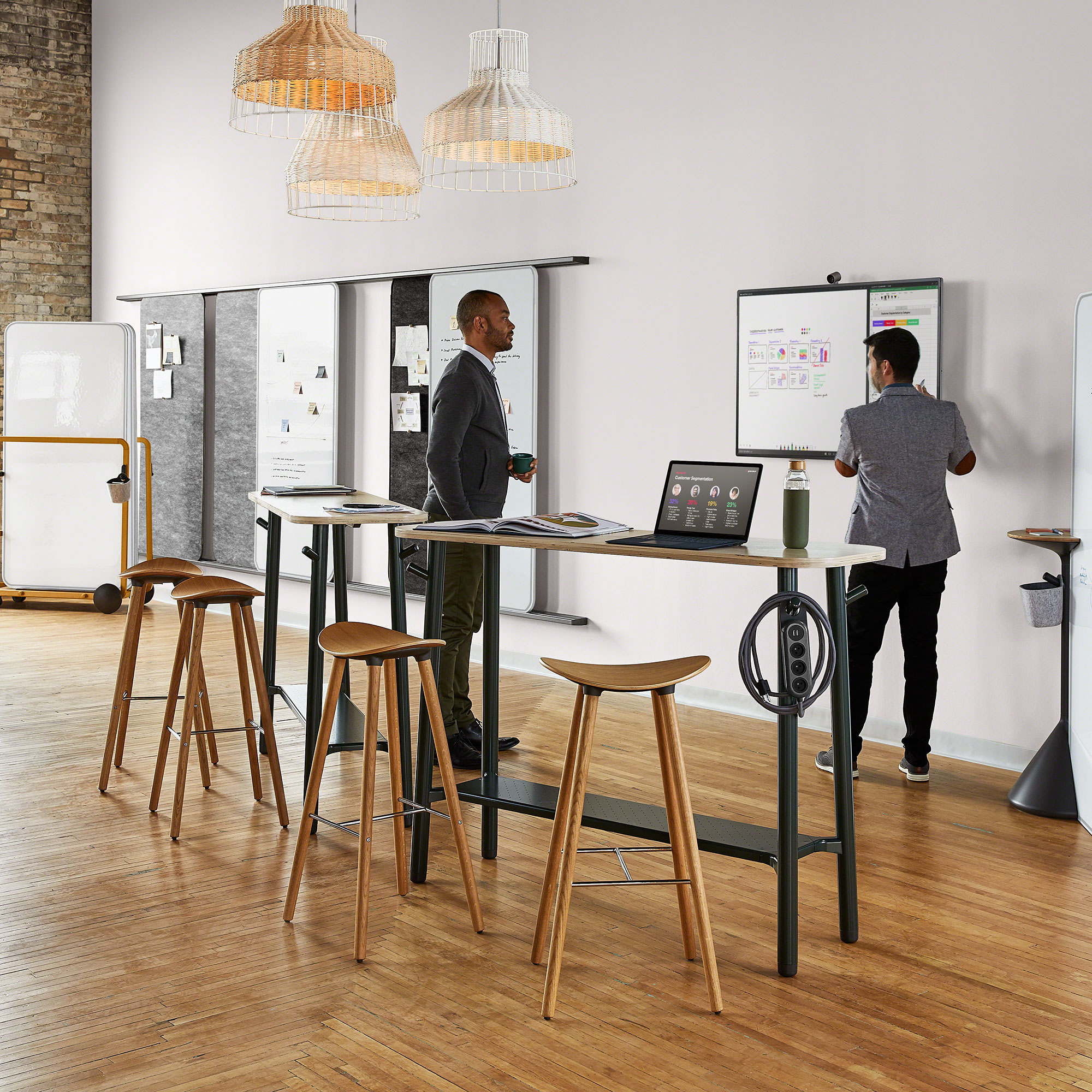 Steelcase Flex Collection Stehtisch mit Rollen, konfigurierbar