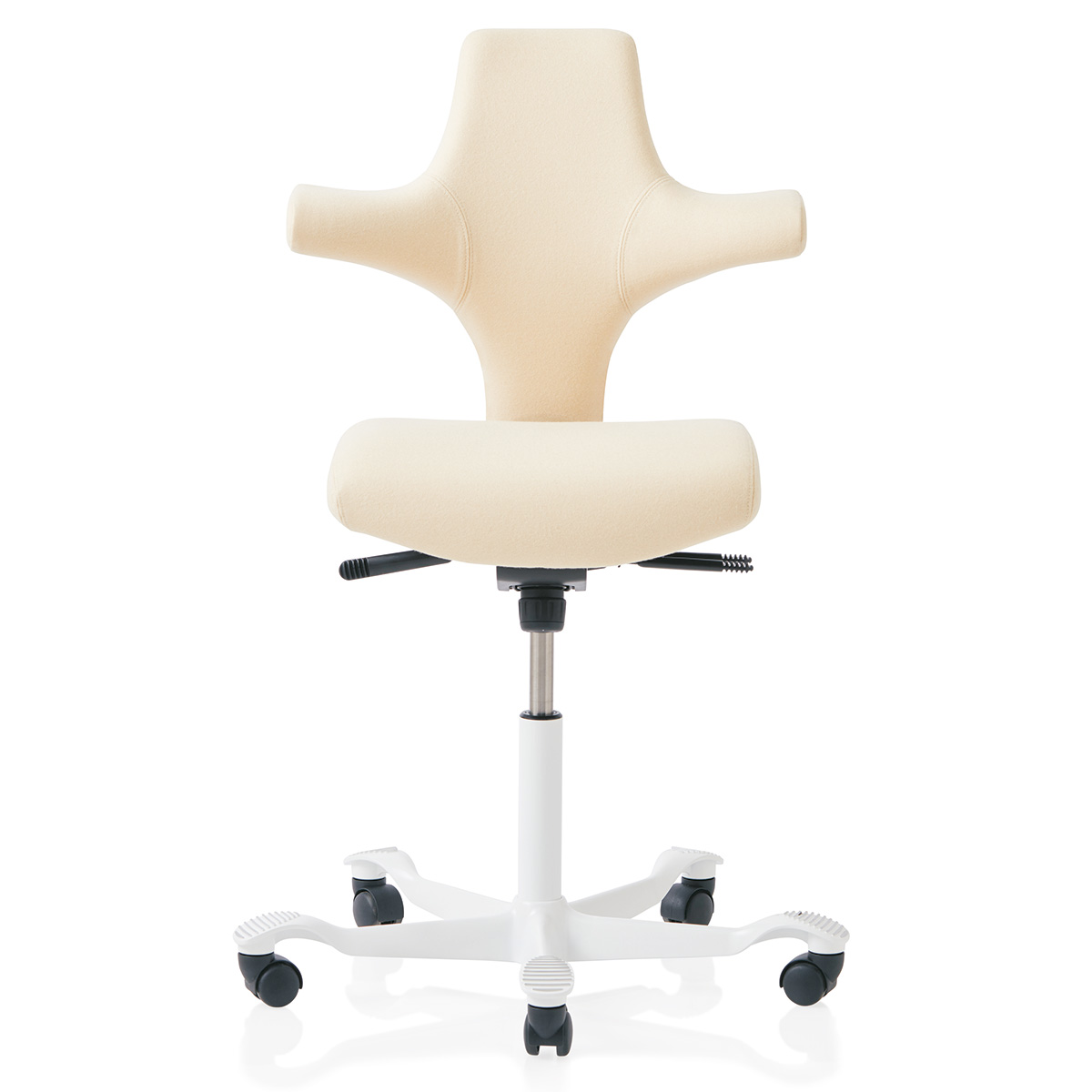 HAG Capisco 8126 Bürostuhl mit Flachsitz und ergonomischer Lehne HAG Capisco 8126 Bürostuhl mit Flachsitz und ergonomischer Lehne