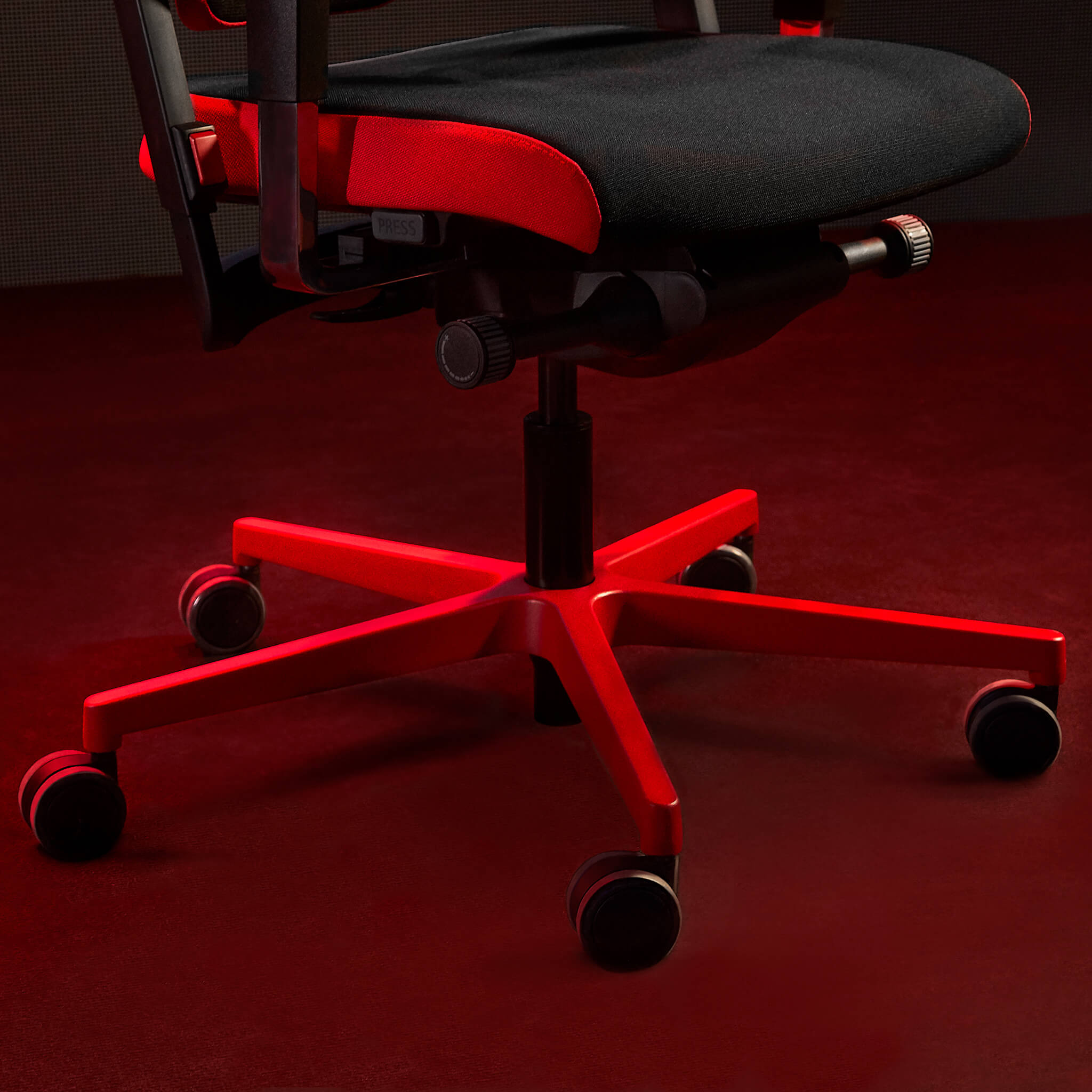 Nowy Styl Xilium-G Gaming Chair blue mit zweigeteilter Rückenlehne und X-Move-Technologie